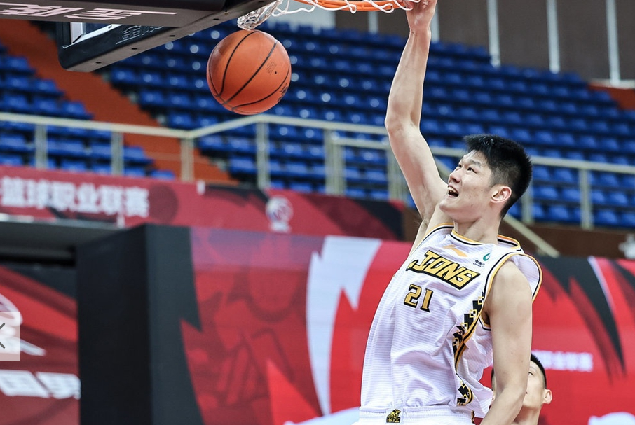 QIUSU Sports勒沃库森发布备战花絮；今晨更衣室发声；CBA常规赛任务艰巨；年轻球员得到机会的简单介绍